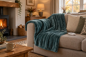 Best Heated Throws UK: 6 Practical Picks
